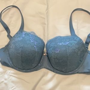 EUC VS Bra. Body by Victoria 40DD Lined Blue Lace